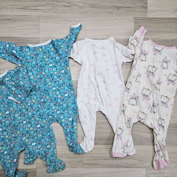 Baby Girls One Piece Sleeper Bodysuits 3-6 Months Sleep N Play Footie - Picture 9 of 9